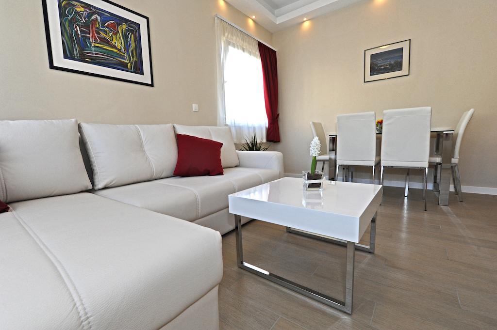 Apartments Villa Violet Zadar Exteriör bild