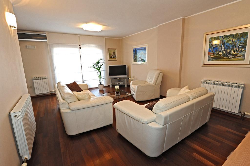 Apartments Villa Violet Zadar Rum bild