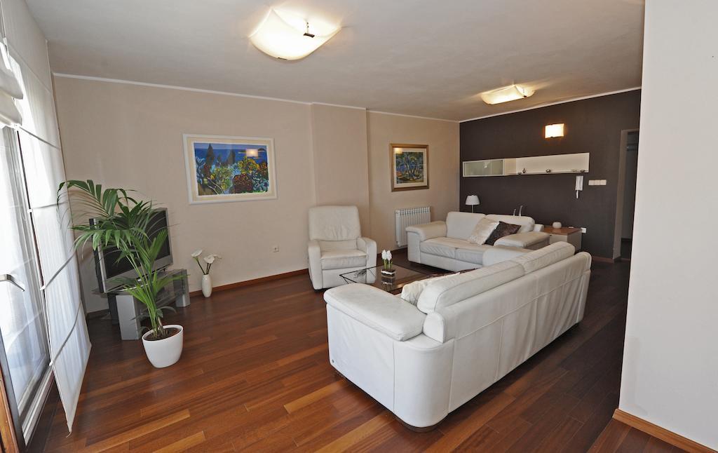 Apartments Villa Violet Zadar Rum bild